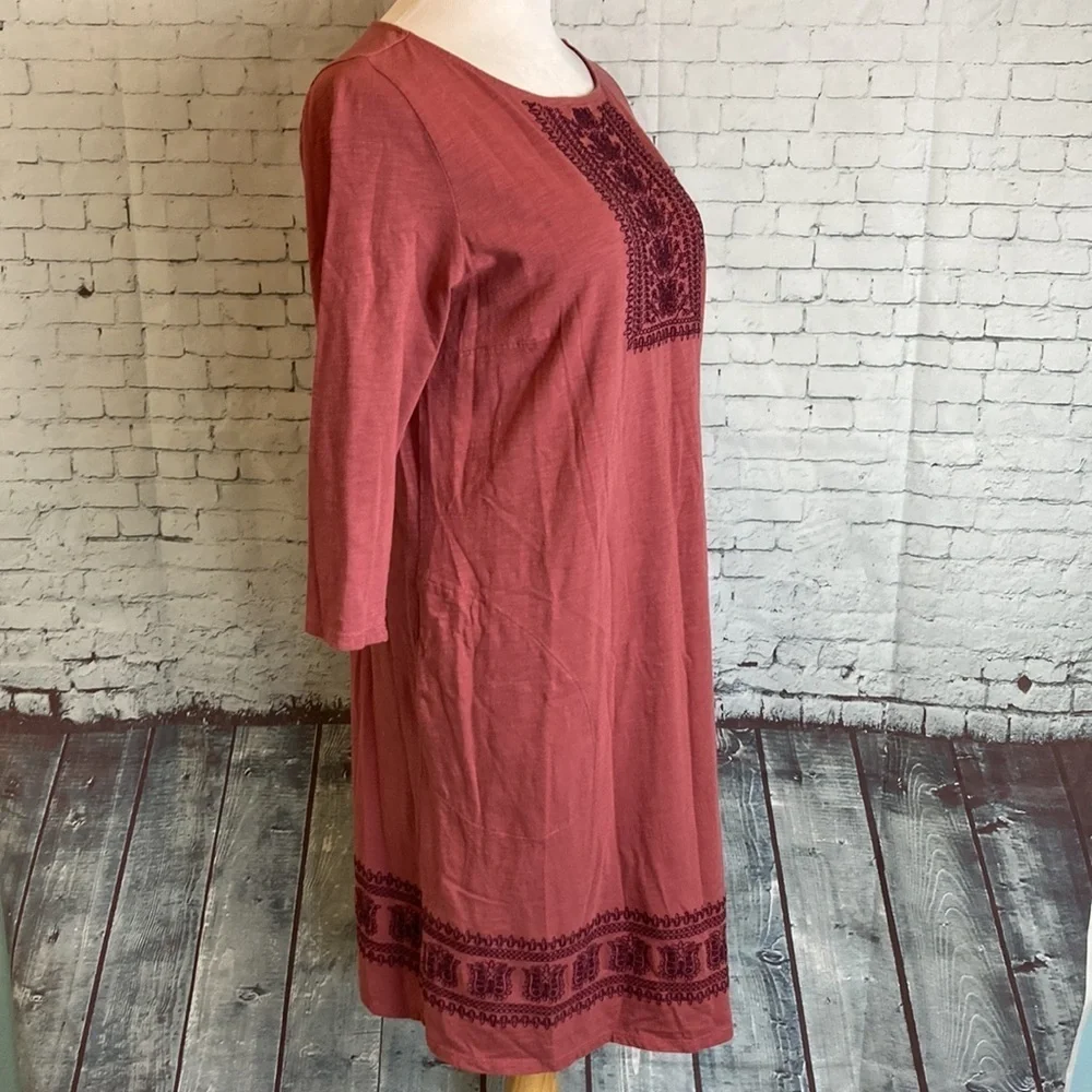 Garnet Hill Women’s Embroidered Boatneck Knit Shift Dress Sz M Boho Scandi Girl - Picture 7 of 15